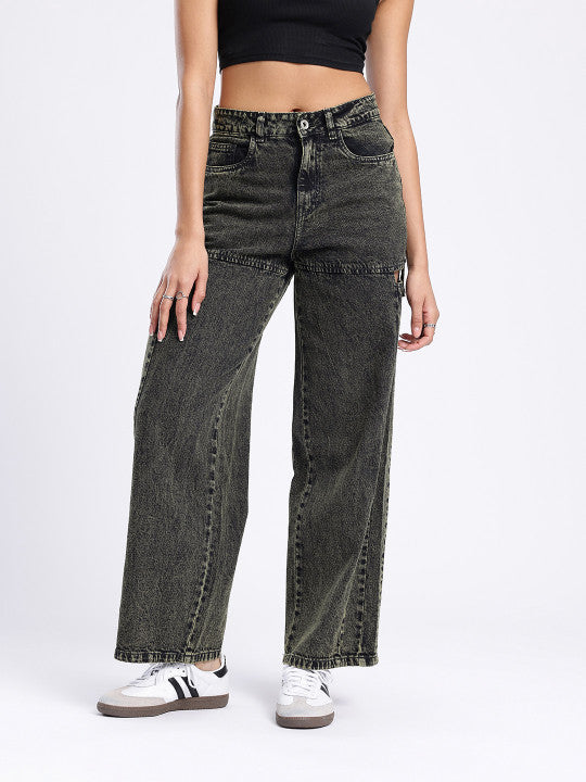 Cut Out Detail Baggy Fit Jeans