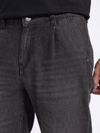 Heavy Fade Pleated Jeans
