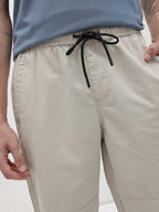 Men Relaxed Fit Mid-Rise Chinos Trousers